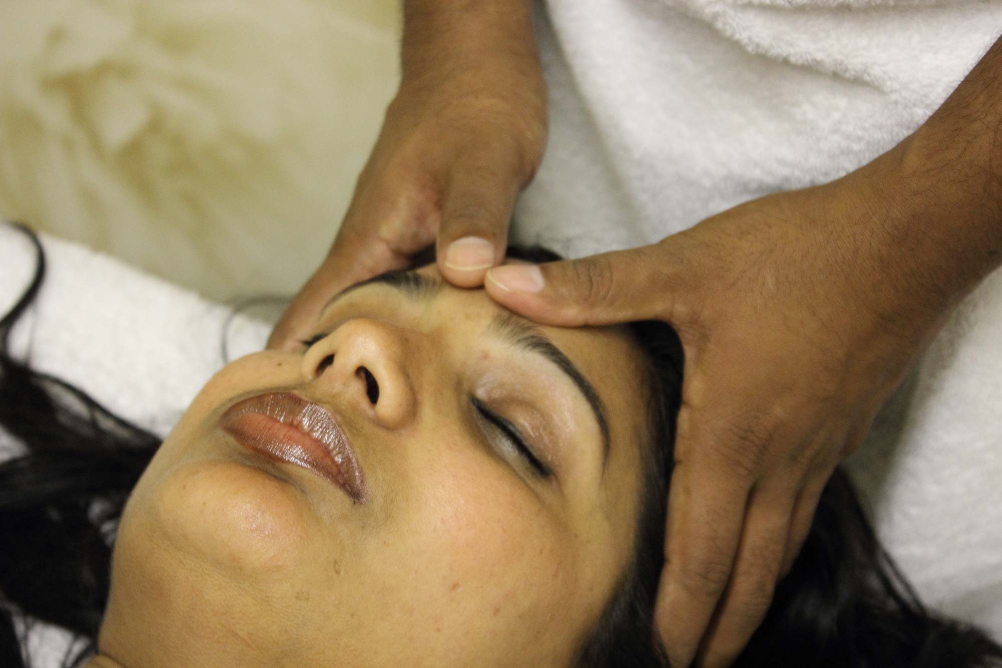 Face Lift Massage Green Ayurveda Spa Wetherby